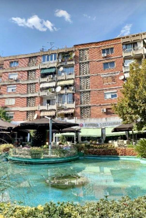 In Skanderbeg Square - Center 1 Appartamento *